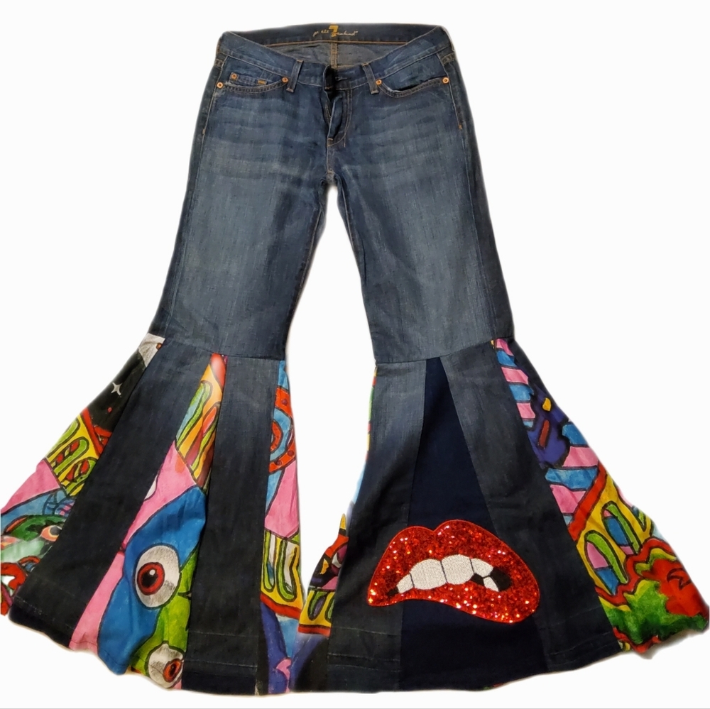 7 For All Mankind Wide Leg Embellished Bell Bottom Jeans Size 30 NWOT